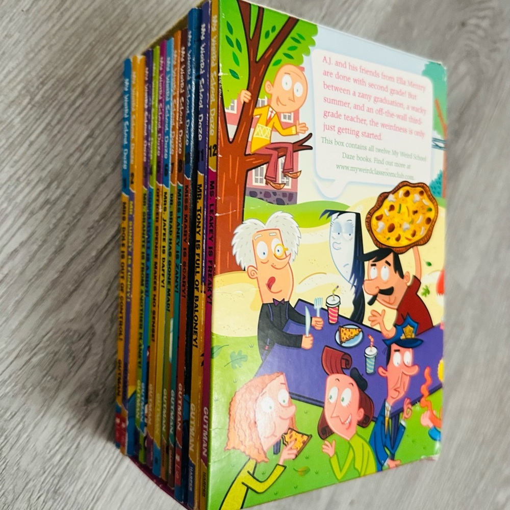 My‎ Weird School Daze Box Set NYT Bestselling Series Teacher Homeschool Chapter - Picture 4 of 5